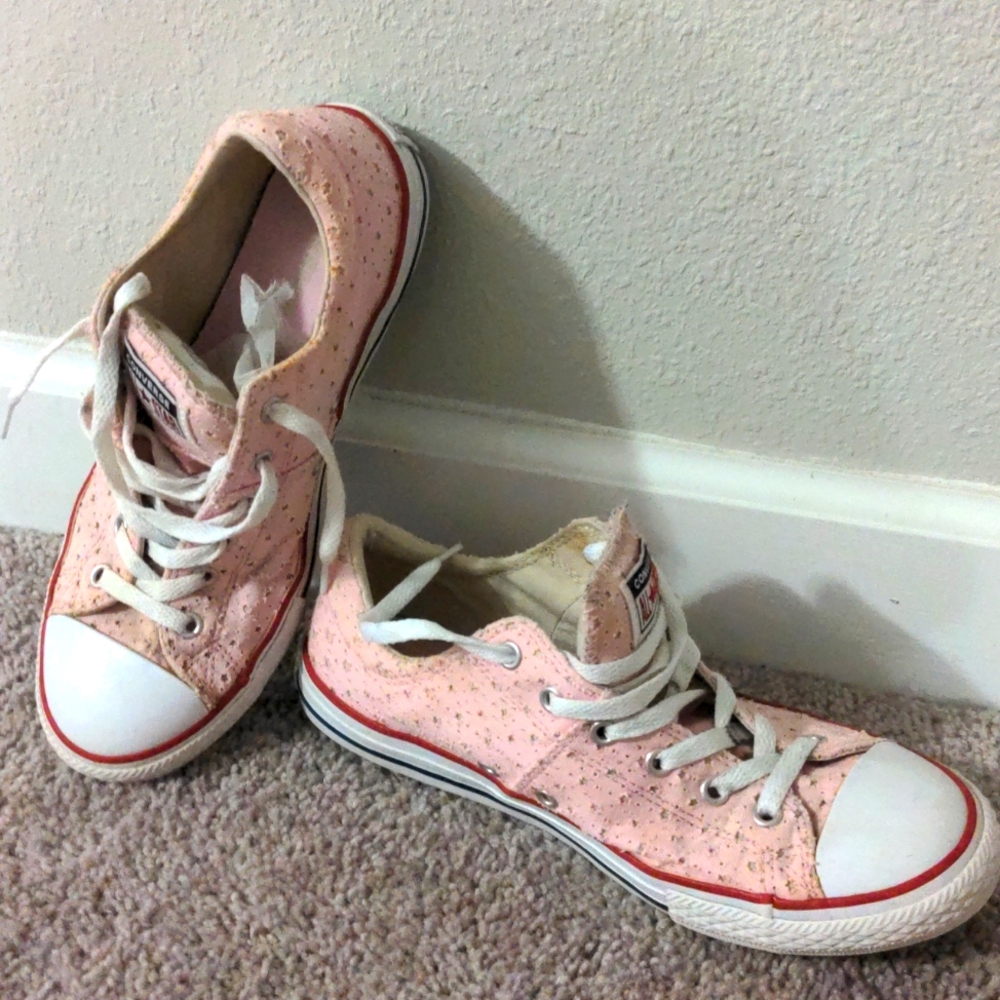 Converse All Star Women's 6 Cute Pastel Baby Pink Cut Out Stars Low Top Sneakers - Picture 5 of 5